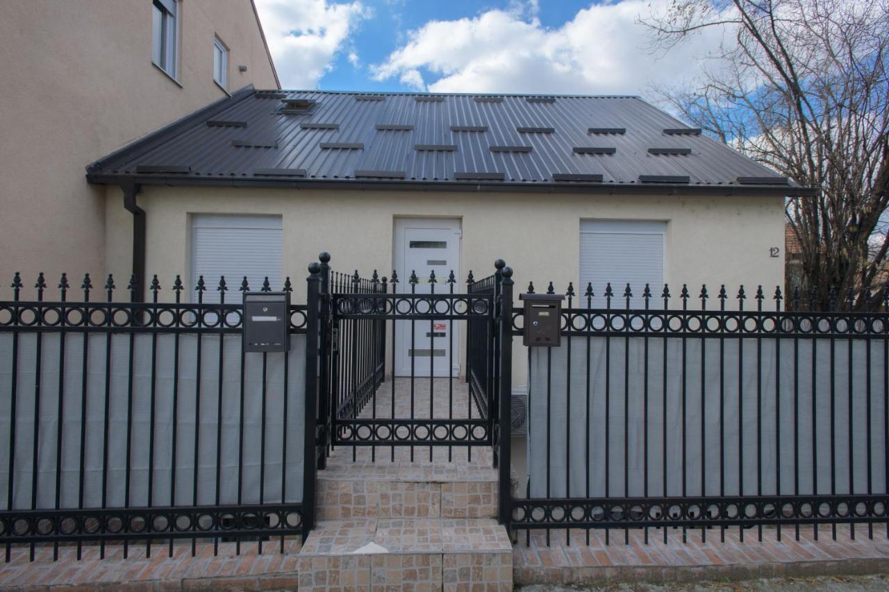 Apartamento Zagreb, New, Free Parking, Near Bus Station Exterior foto